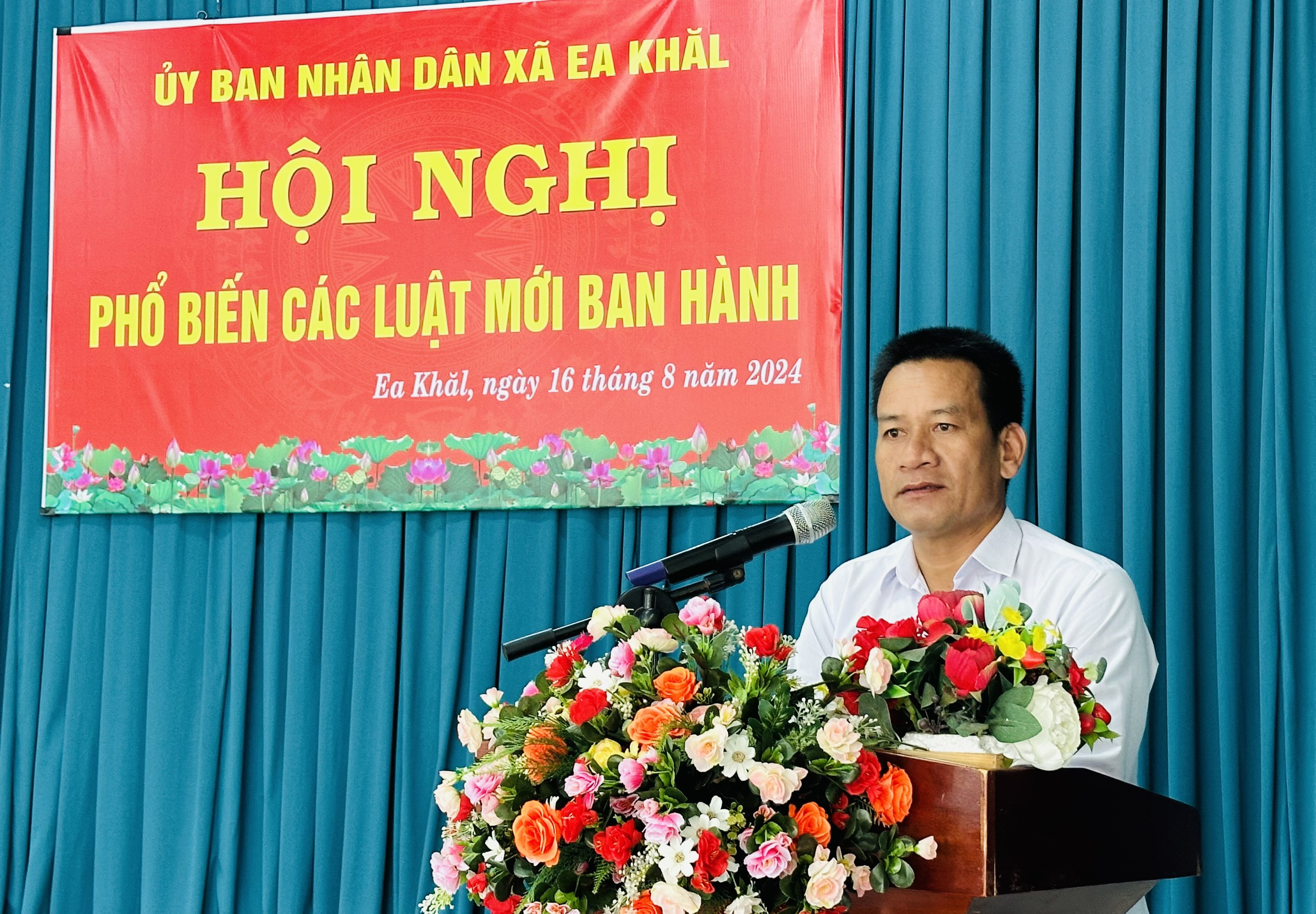Xã Ea Khăl: Hội nghị phổ biến các Luật mới được Quốc hội khóa XV thông qua tại kỳ họp thứ 4, thứ 6 và kỳ họp bất thường thứ 5